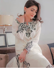 MARIA.B-3PC LAWN EMBROIDERED SHIRT WITH EMBROIDERED ORGANZA DUPATTA & TROUSER-NC-2604